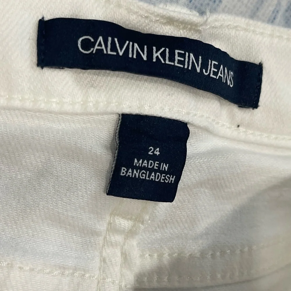 Calvin Klein Jeans White High Rise Jean Shorts Size 24 - Picture 6 of 6